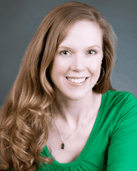 Jenni Schaeffer Headshot